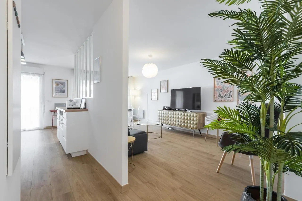Appartamento Large 2 Bdr At Nice Port Francia